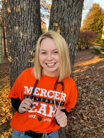 Nash, NEUR '21, is set to begin classes at Mercer University to be a Physician Assistant.